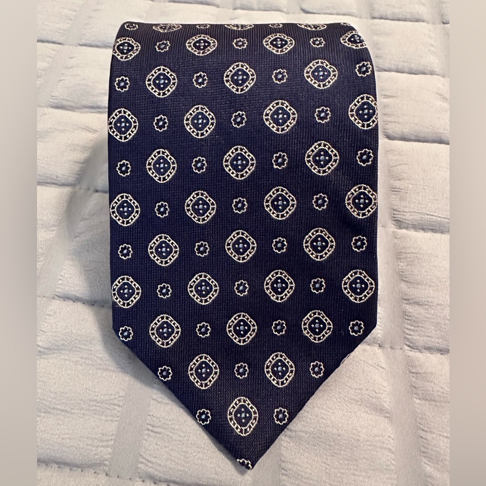 Brooks Brothers “346” Blue With Small Diamond Squares Silk Tie Made in USA